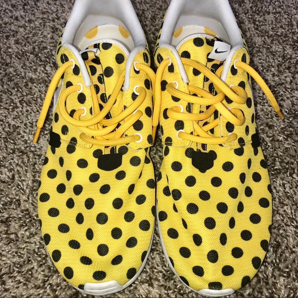 MENS NIKE ROSHE 2 SIZE 9.5